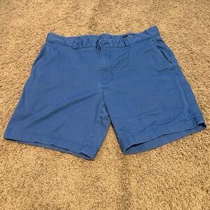 Men’s Vineyard Vines Blue Shorts Size 34. 7 in inseam